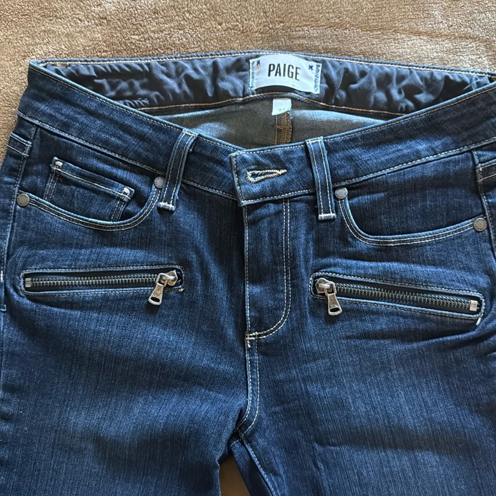 Paige size 27 skinny jeans.